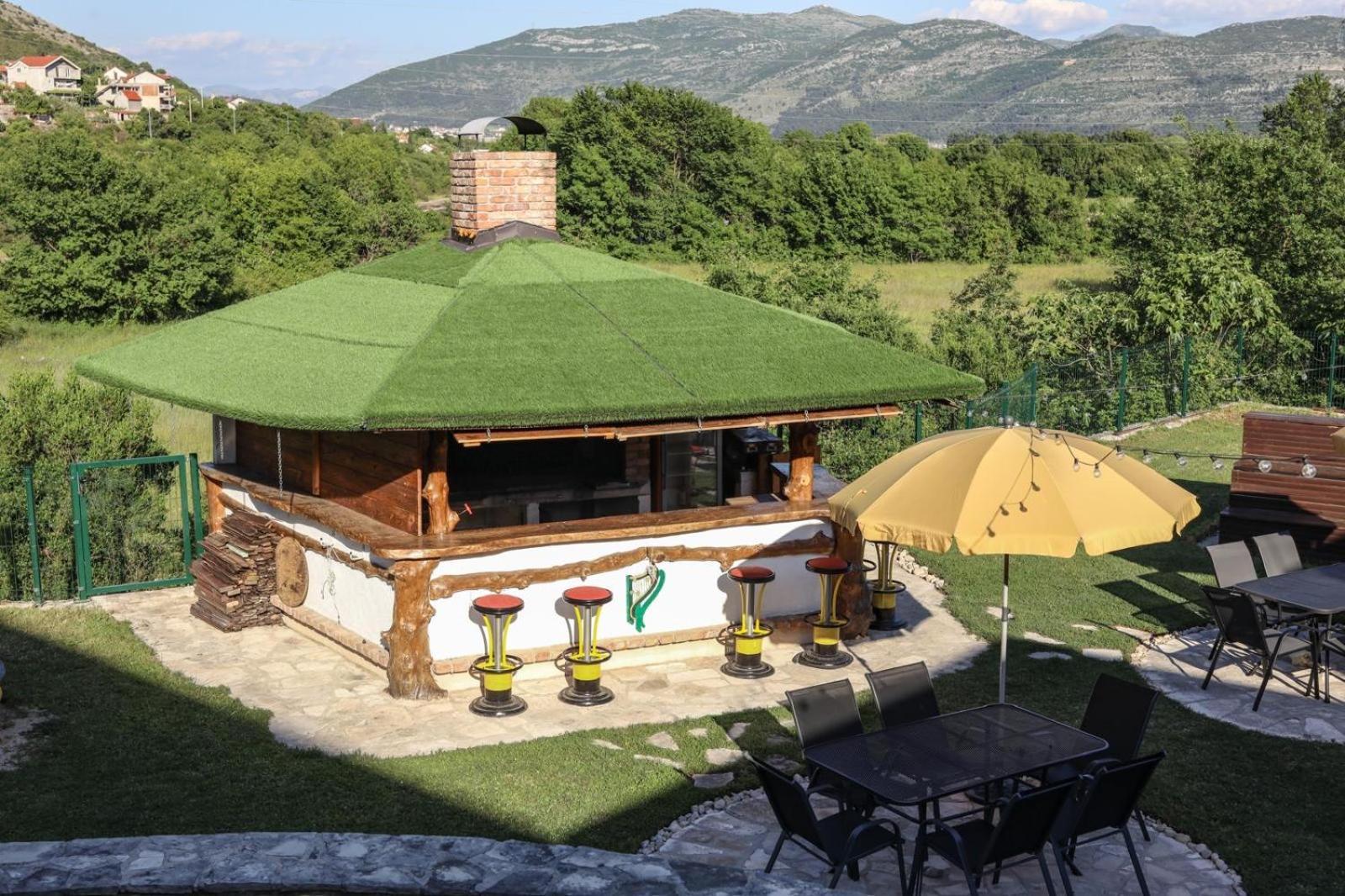 Villa Lyra Trebinje Exteriör bild