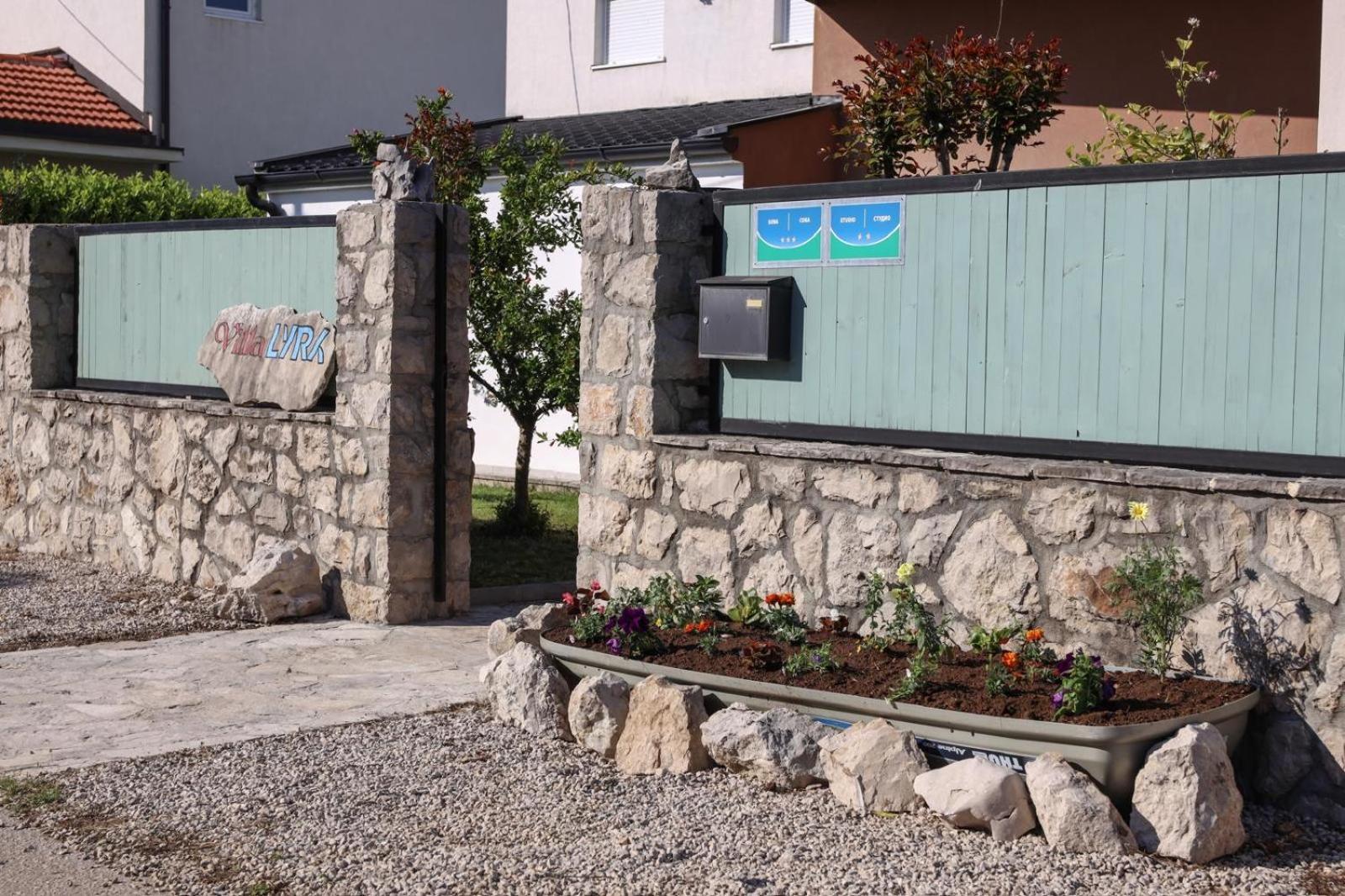 Villa Lyra Trebinje Exteriör bild